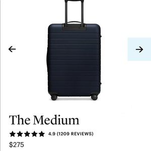 AWAY Luggage Medium in Navy BRAND NEW